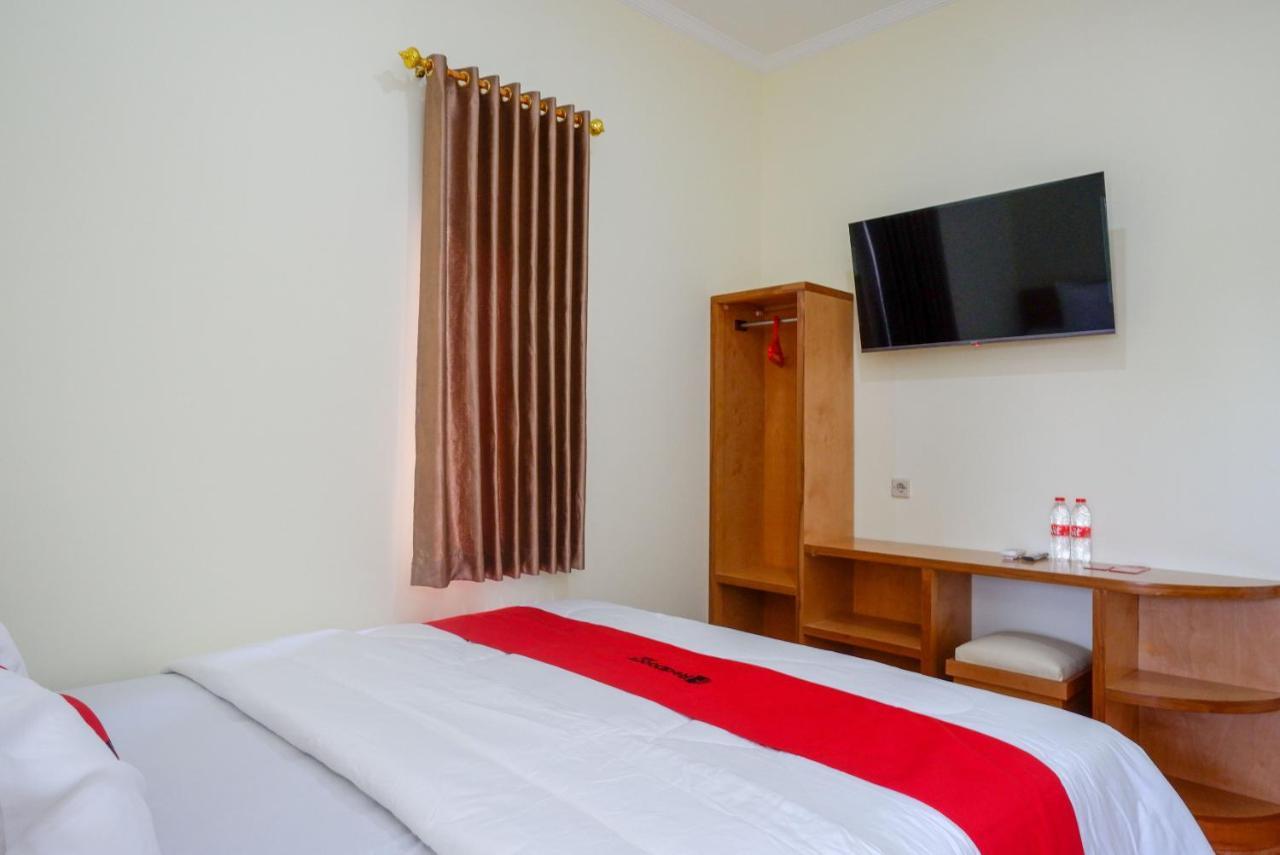 Reddoorz Near Rita Supermall Purwokerto 2 Eksteriør billede