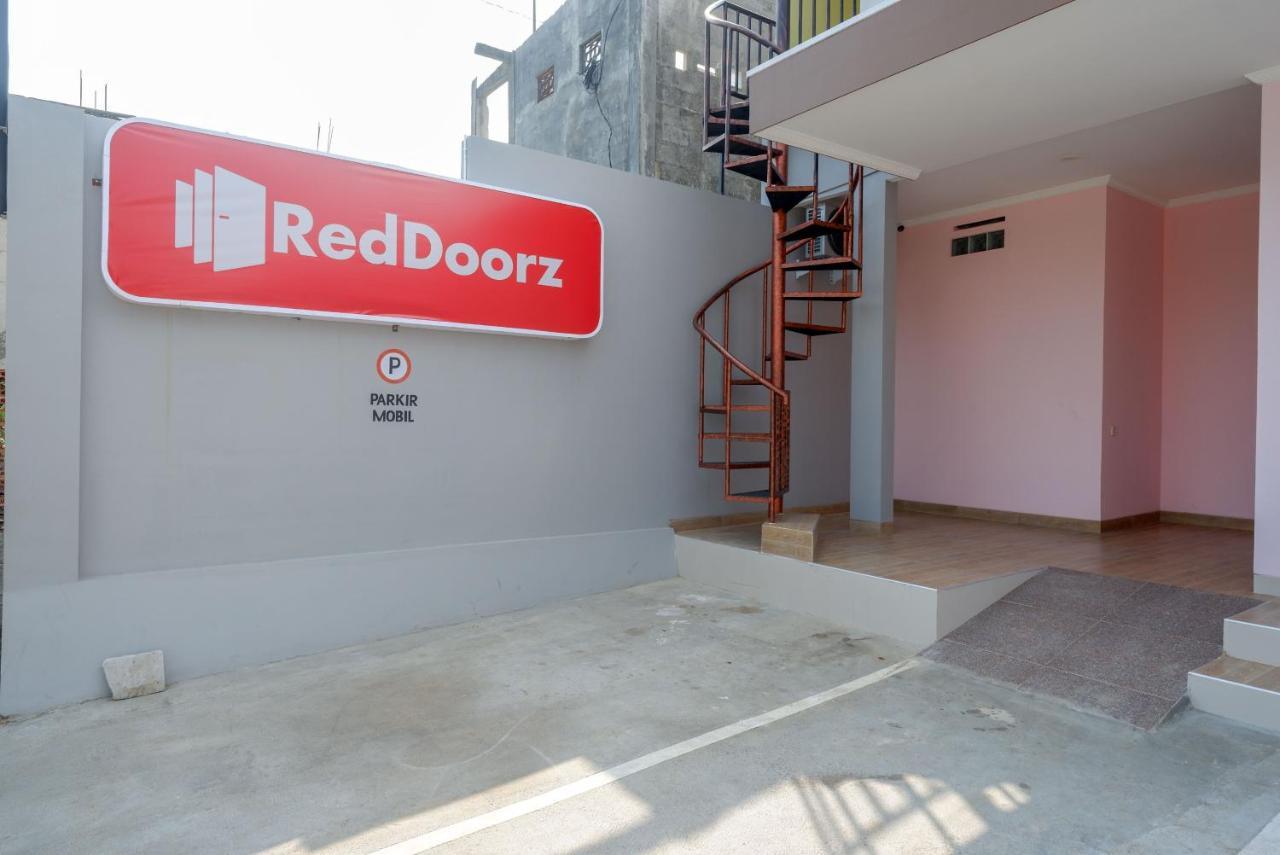 Reddoorz Near Rita Supermall Purwokerto 2 Eksteriør billede