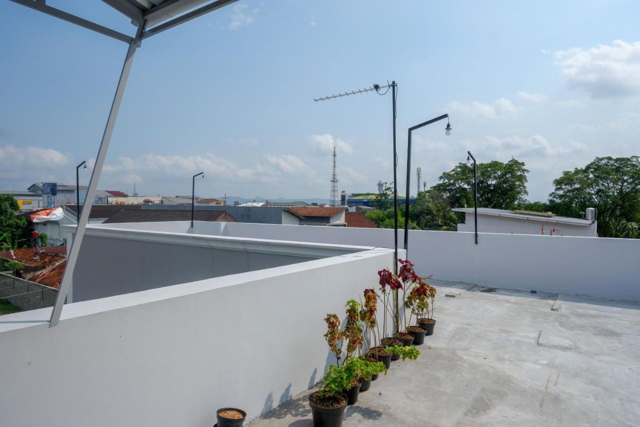 Reddoorz Near Rita Supermall Purwokerto 2 Eksteriør billede